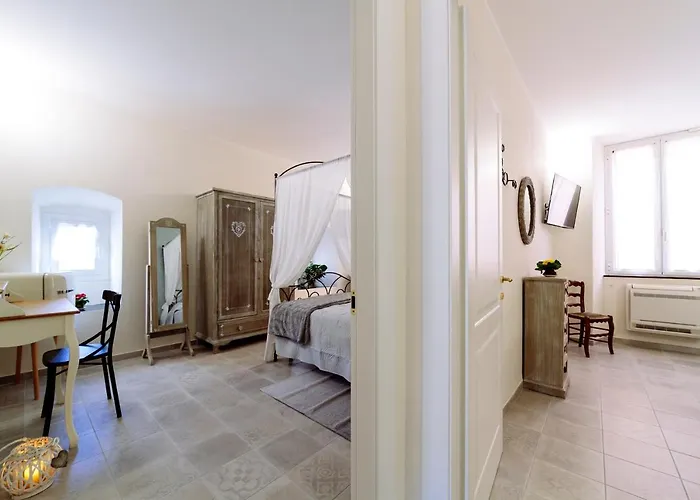 Bed & Breakfast Nelle Favole The Classic Roma